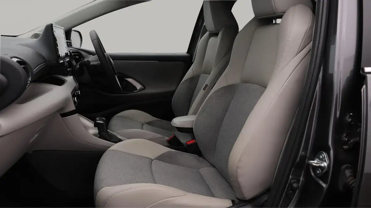 2022-toyota-yaris-15-vvt-i-excel-big-14