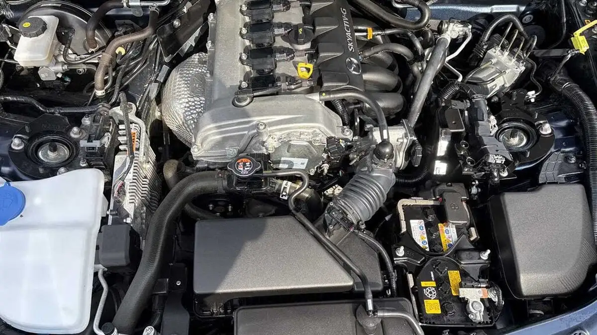 2023-mazda-mx-5-15-prime-line-roadster-big-13
