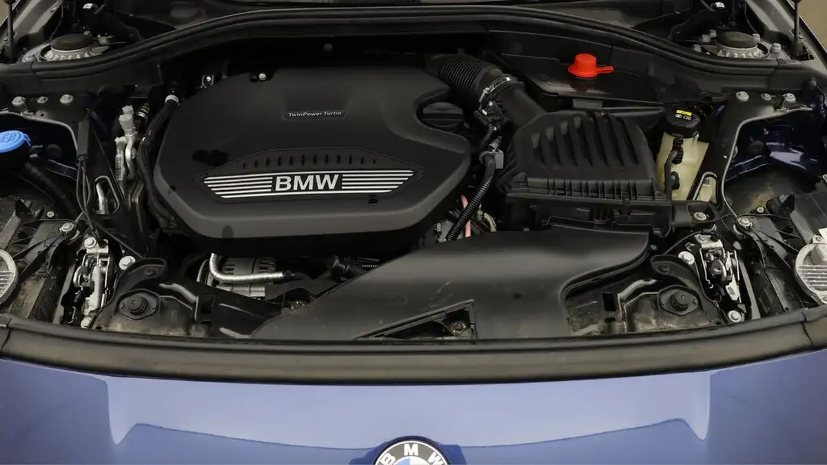 2022-bmw-1-series-15td-116d-sport-dct-big-19