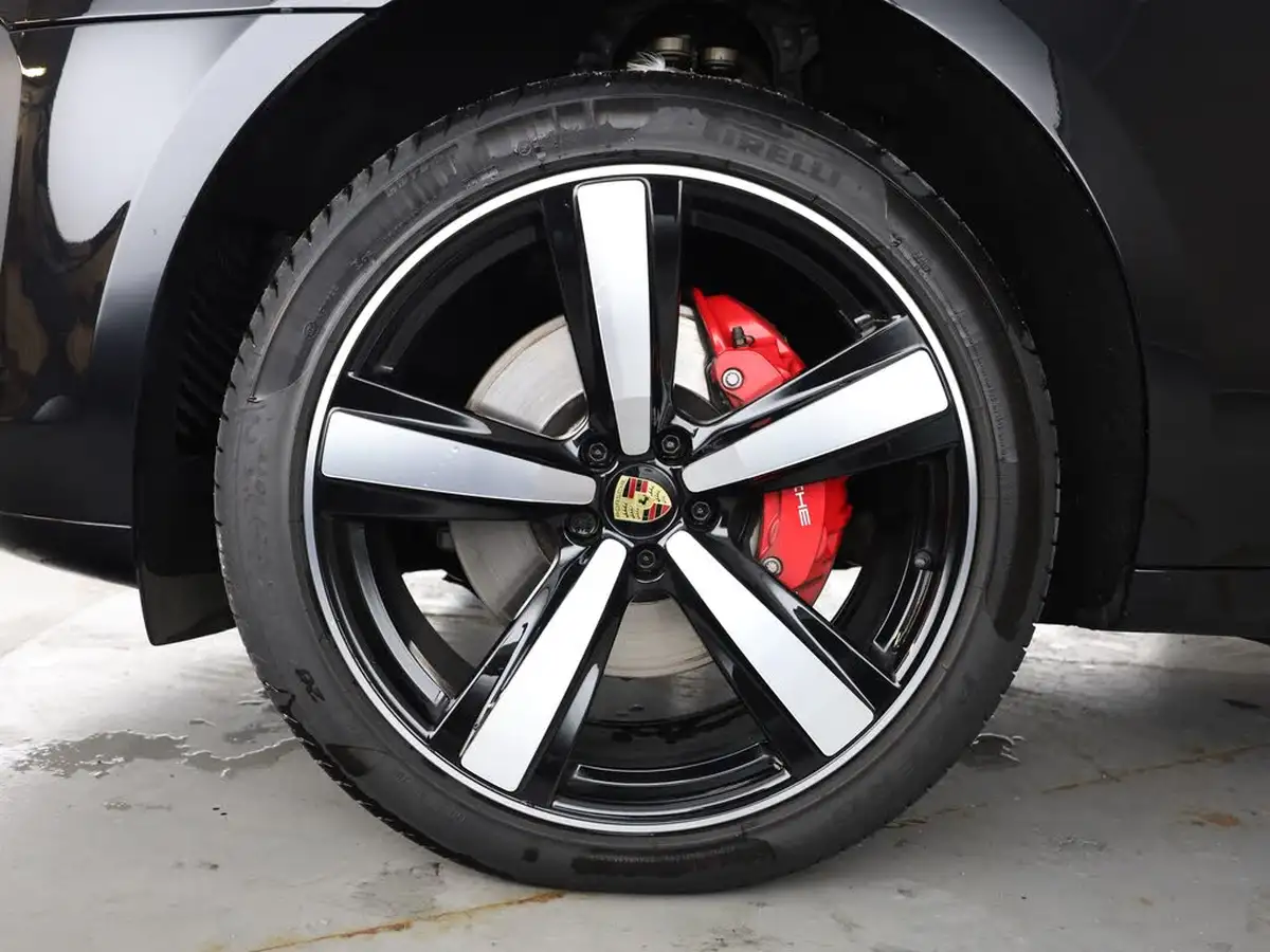 2024-porsche-macan-29-v6-s-big-2