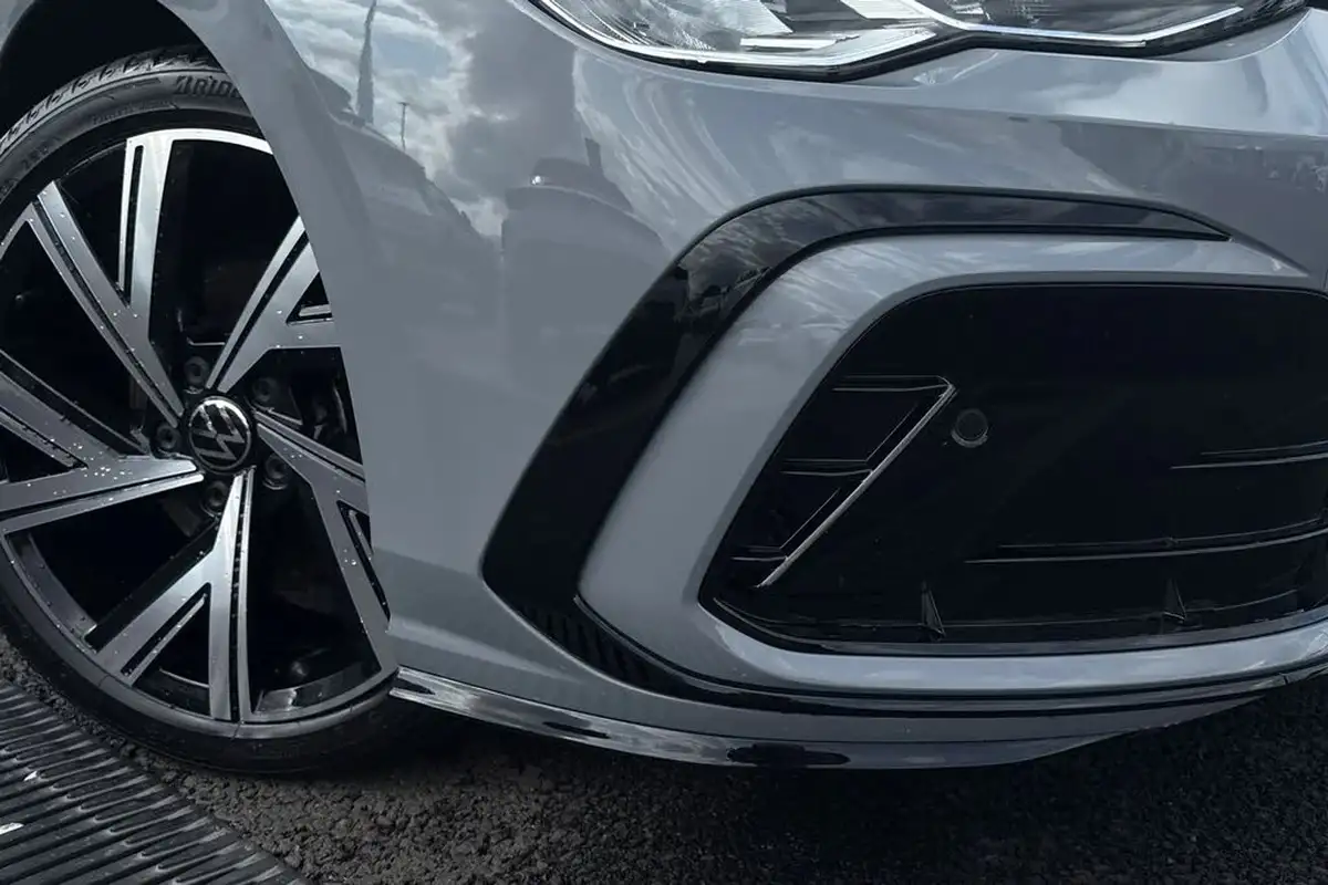 2024-volkswagen-golf-15-tsi-r-line-150ps-evo-hatchback-big-37