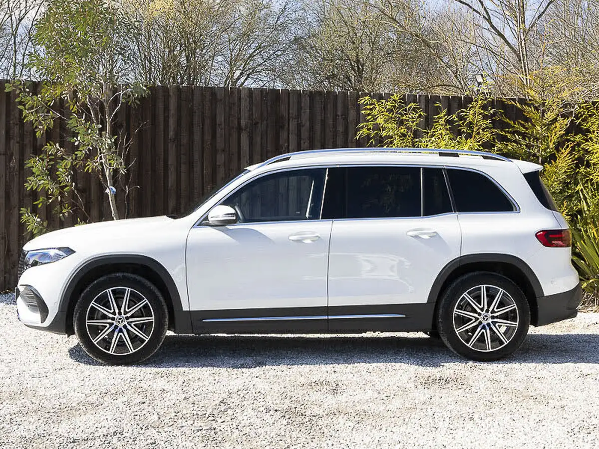 2024-mercedes-benz-eqb-e-eqb-350-amg-line-executive-big-3