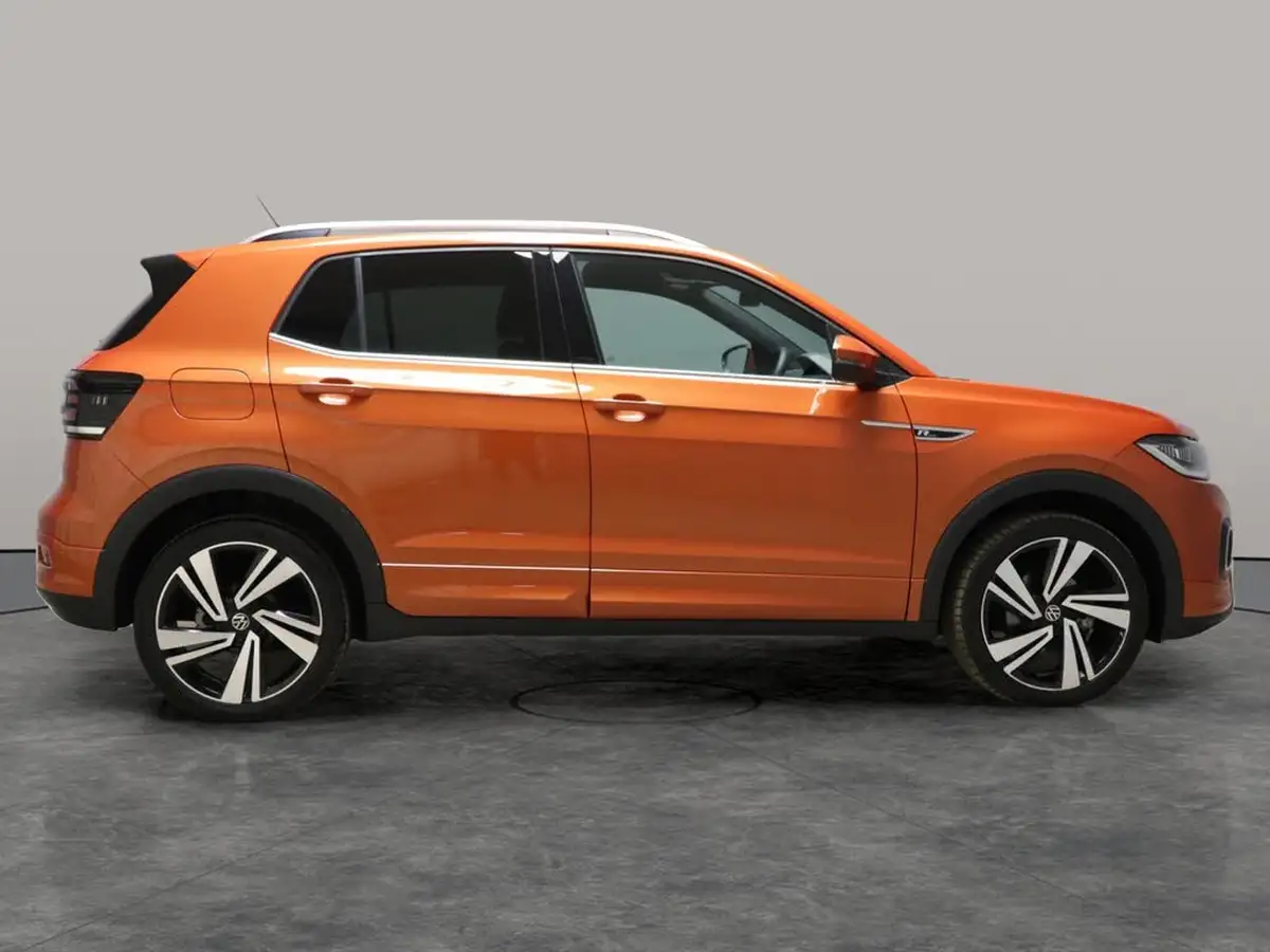 2023-volkswagen-t-cross-15-tsi-r-line-big-10