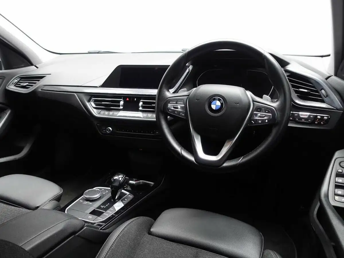 2020-bmw-1-series-big-13