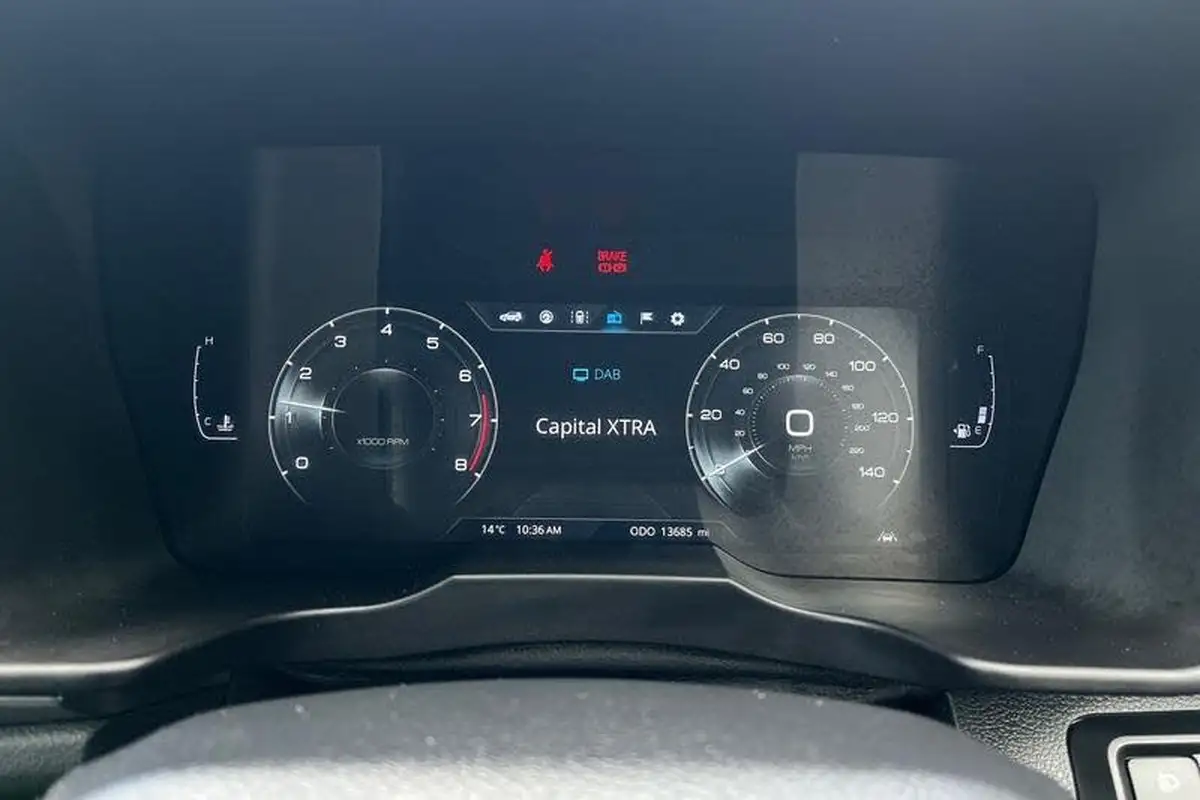 2024-kgm-ssangyong-tivoli-15-k40-big-12