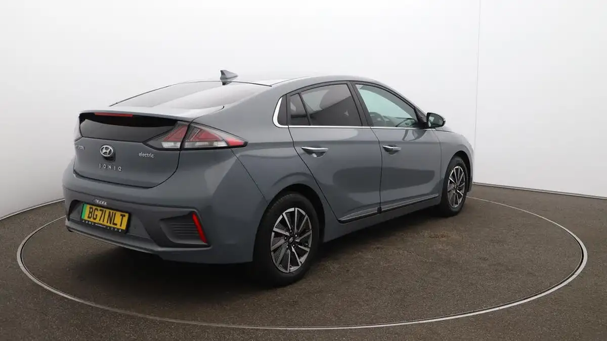 2021-hyundai-ioniq-e-premium-electric-100kw-big-48