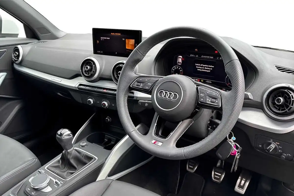 2024-audi-q2-10-30-tfsi-s-line-110ps-big-5