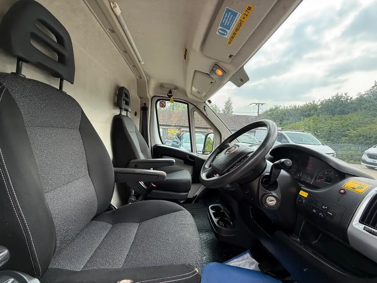 2017-fiat-ducato-20td-35-lh2-panel-big-11
