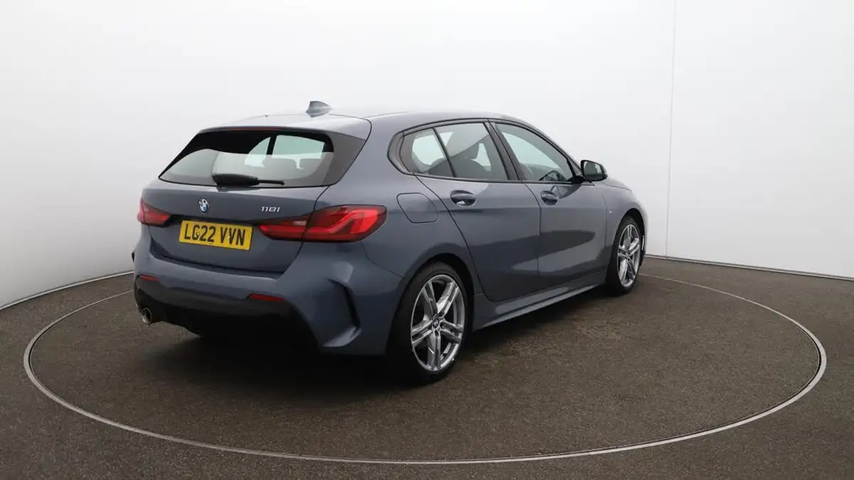 2022-bmw-1-series-15-118i-m-sport-lcp-dct-big-57