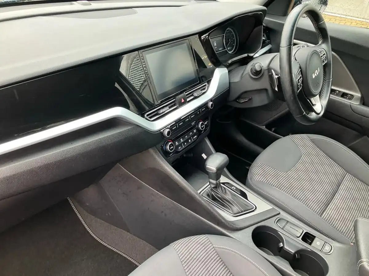 2022-kia-niro-16-gdi-2-139bhp-156kwh-big-34