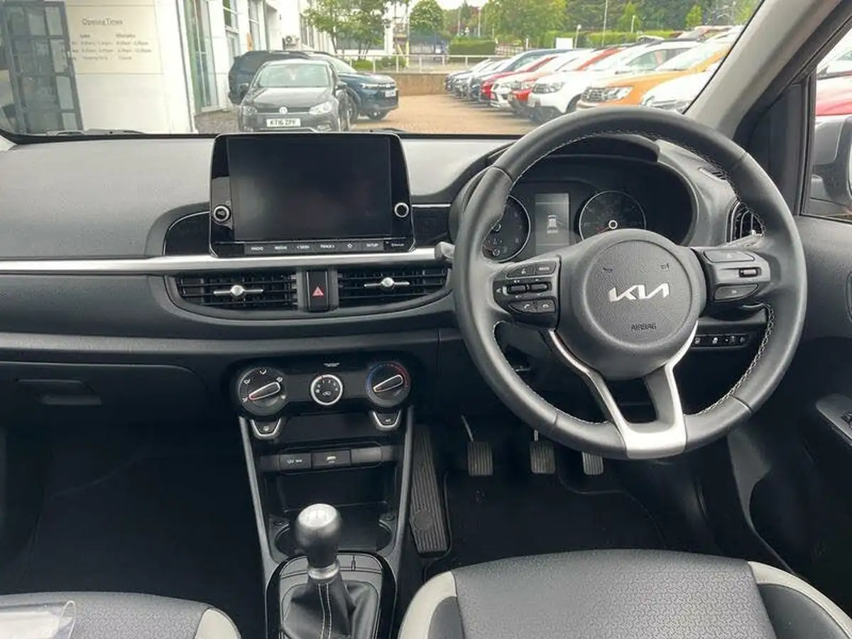 2022-kia-picanto-10-shadow-big-10