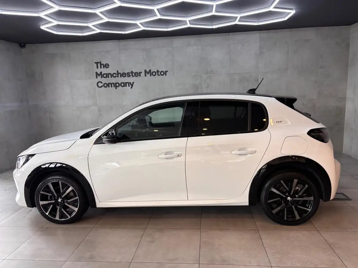 2023-peugeot-208-12-puretech-gt-100ps-big-14