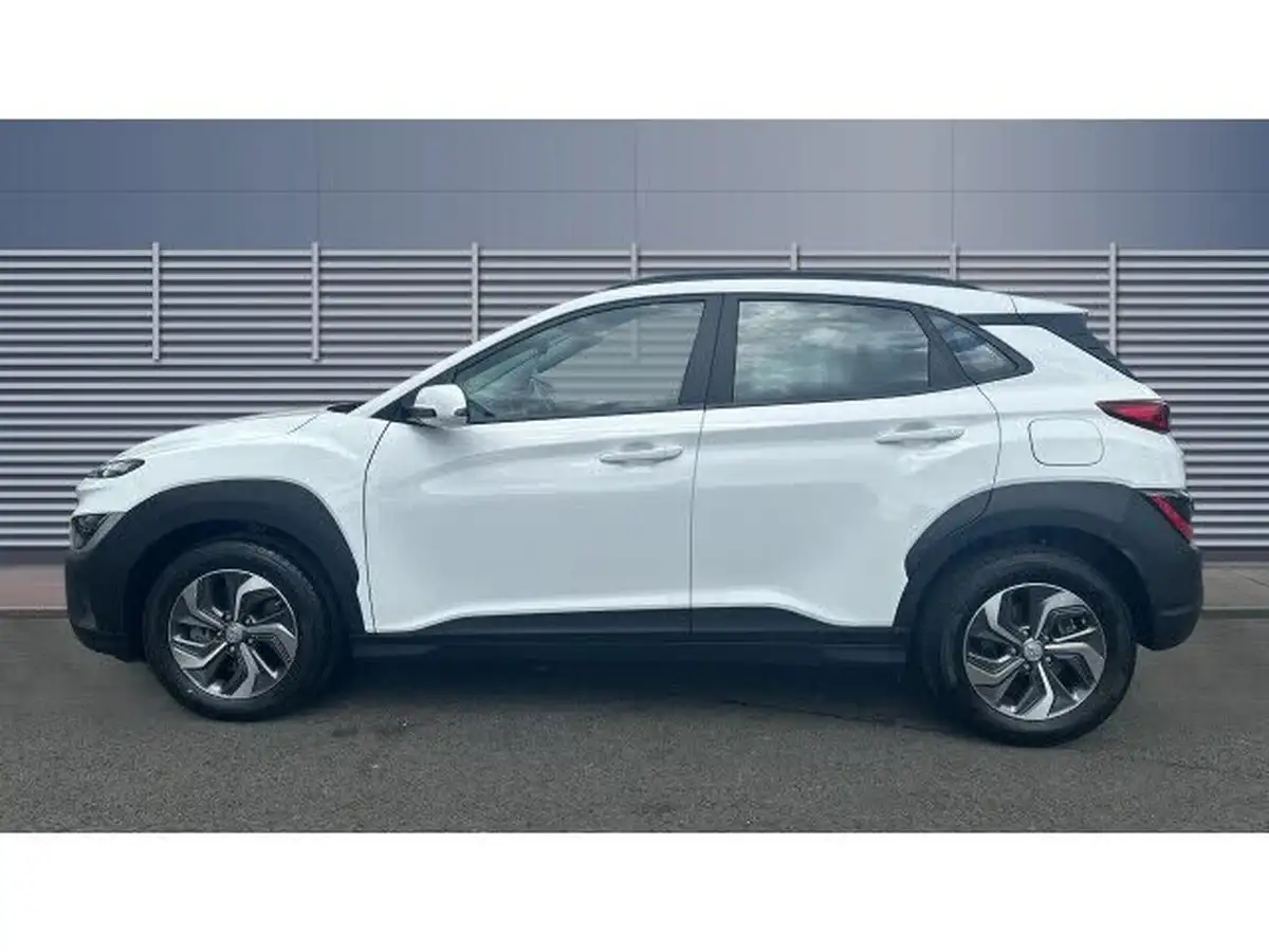 2022-hyundai-kona-16-gdi-se-connect-big-4