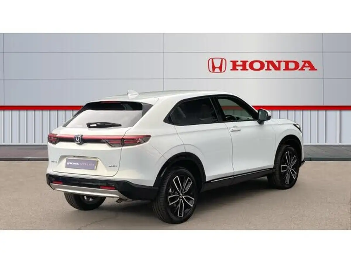 2025-honda-hr-v-15-i-mmd-advance-big-11