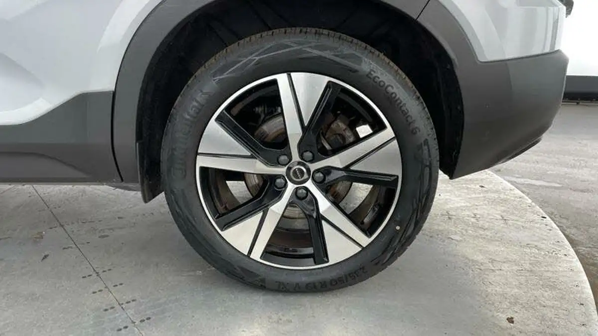 2021-volvo-xc40-15-t5-r-design-262bhp-big-31