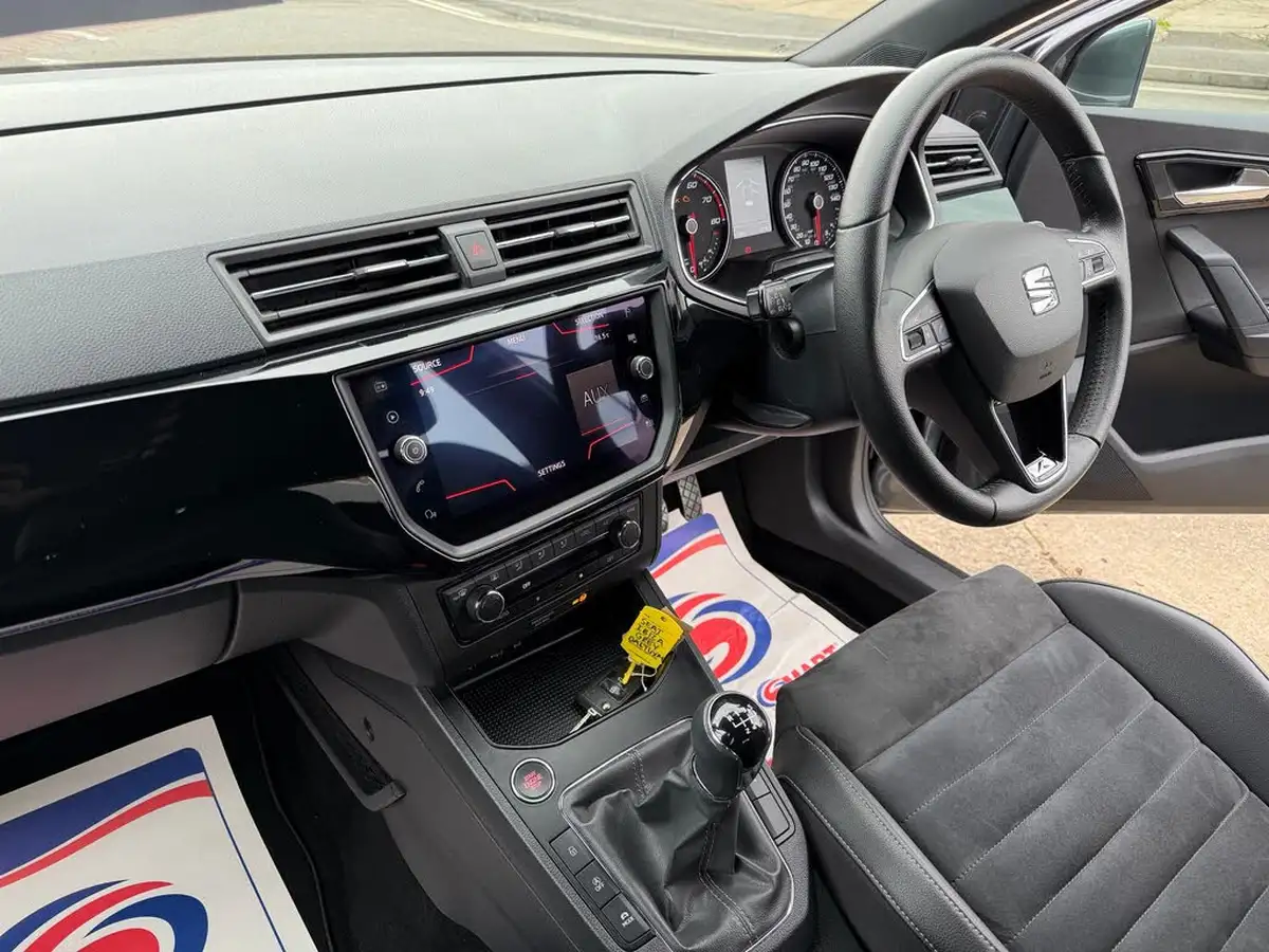 2017-seat-ibiza-10-tsi-xcellence-big-18