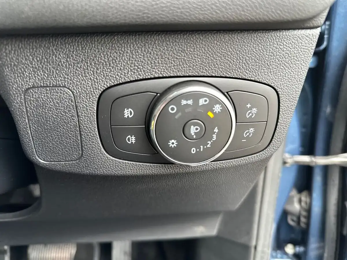 2022-ford-focus-big-22