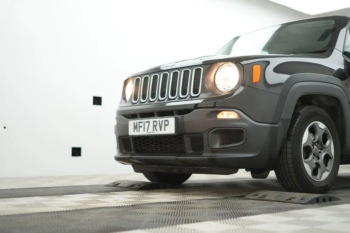 2017-jeep-renegade-14-multiair-ii-sport-big-5