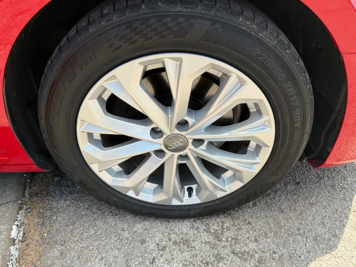 2019-audi-a4-avant-20-35-tdi-se-big-10