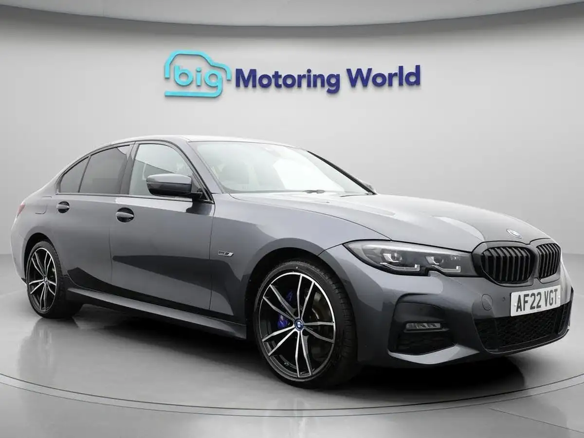 2022-bmw-3-series-20-330e-m-sport-pro-pack-saloon-4d-big-0