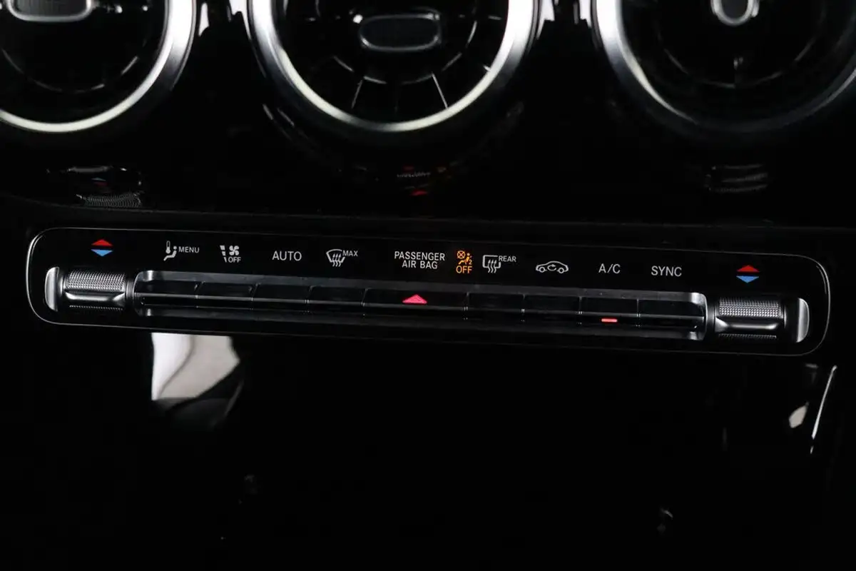 2021-mercedes-benz-a-class-13-a180-amg-line-hatchback-5d-7g-dct-big-25
