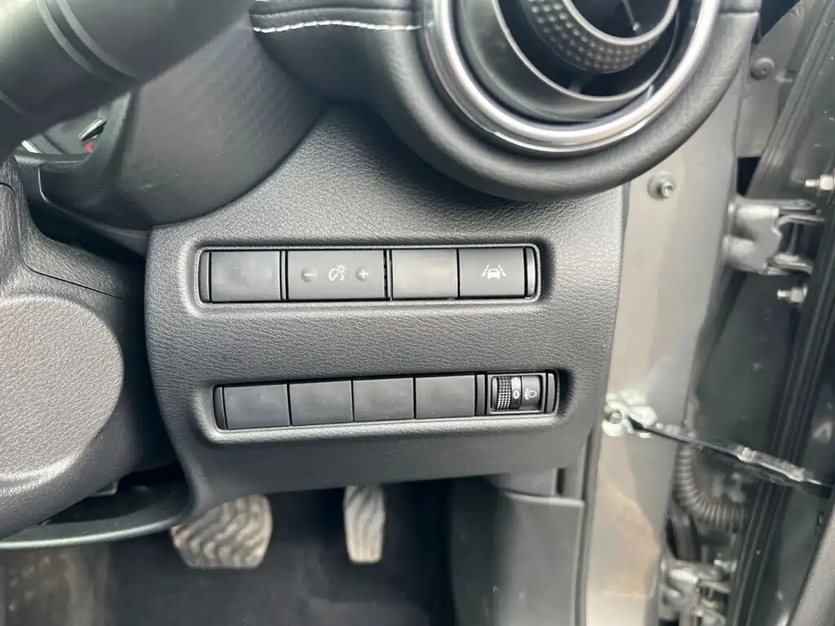2024-nissan-juke-16-hybrid-n-connecta-big-21