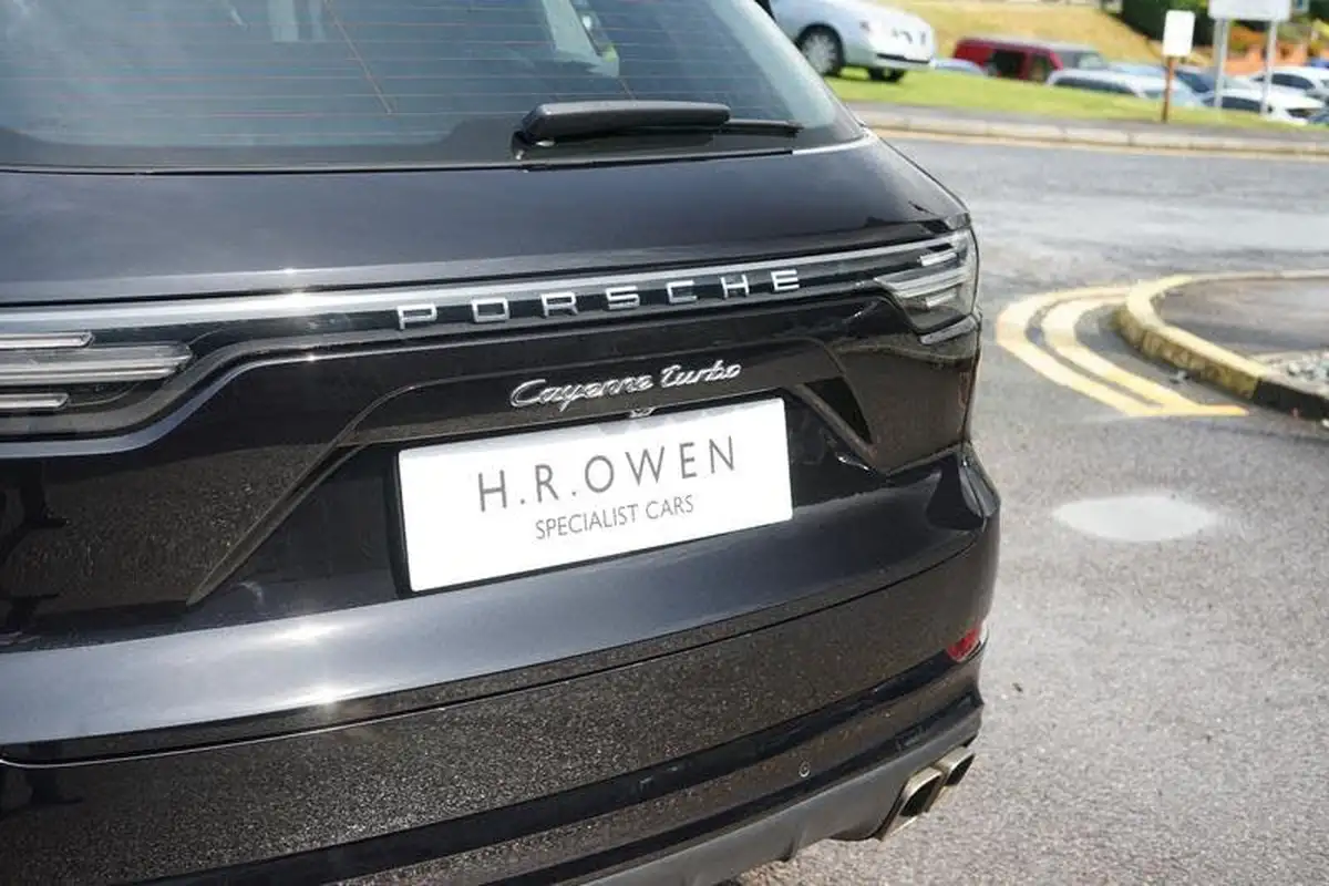 2019-porsche-cayenne-40-v8-turbo-coupe-big-9
