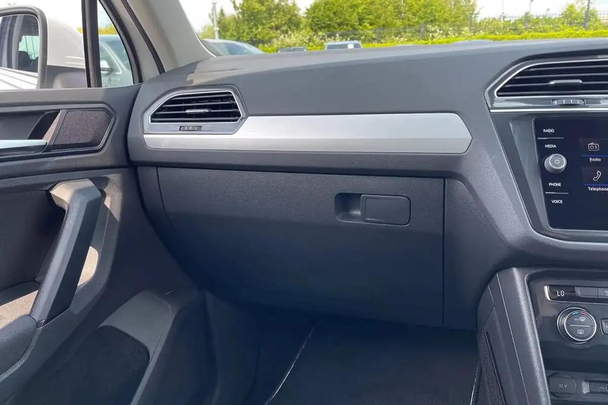 2020-volkswagen-tiguan-15-tsi-match-150ps-dsg-big-19