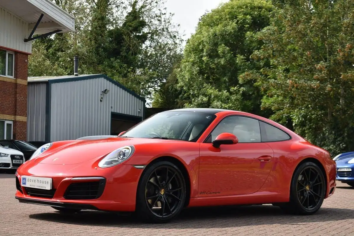 2016-porsche-911-30-carrera-coupe-pdk-big-31