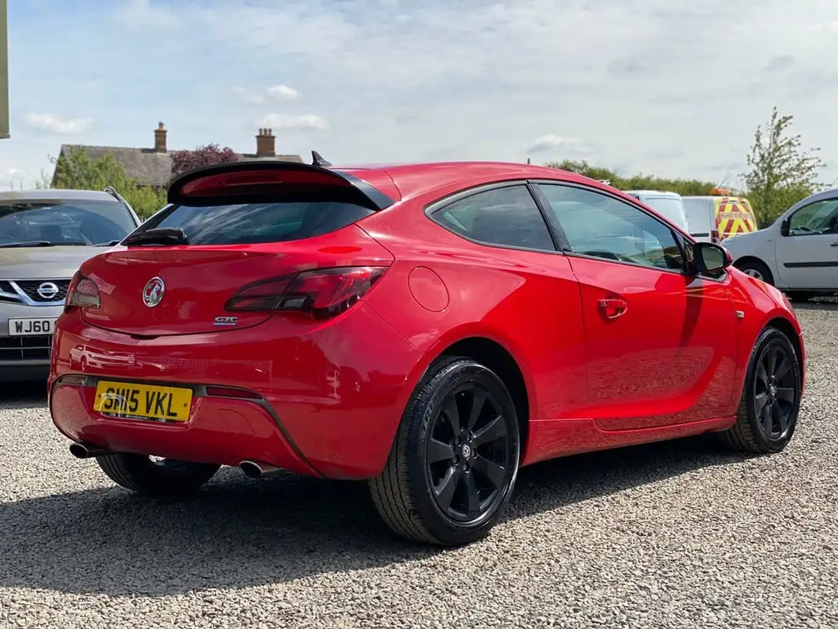 2015-vauxhall-gtc-16-limited-edition-big-4