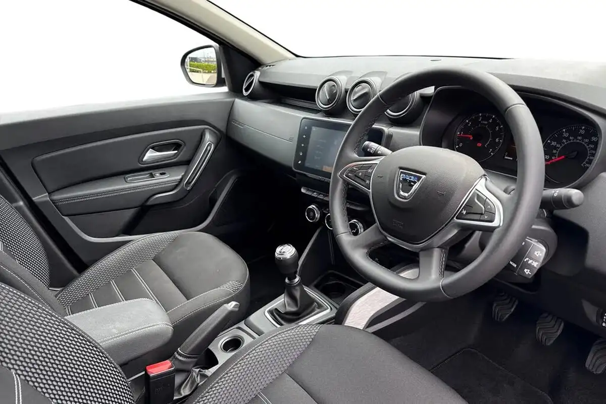 2022-dacia-duster-09-tce-prestige-big-12