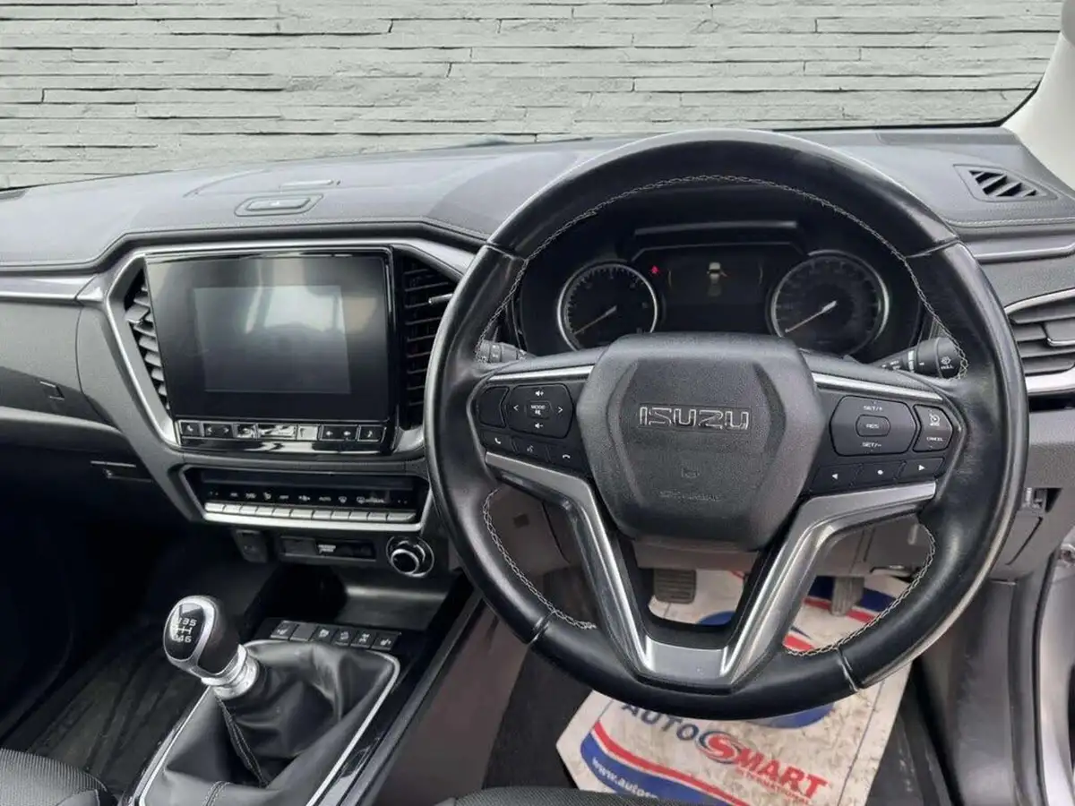 2021-isuzu-d-max-19td-dl40-big-12