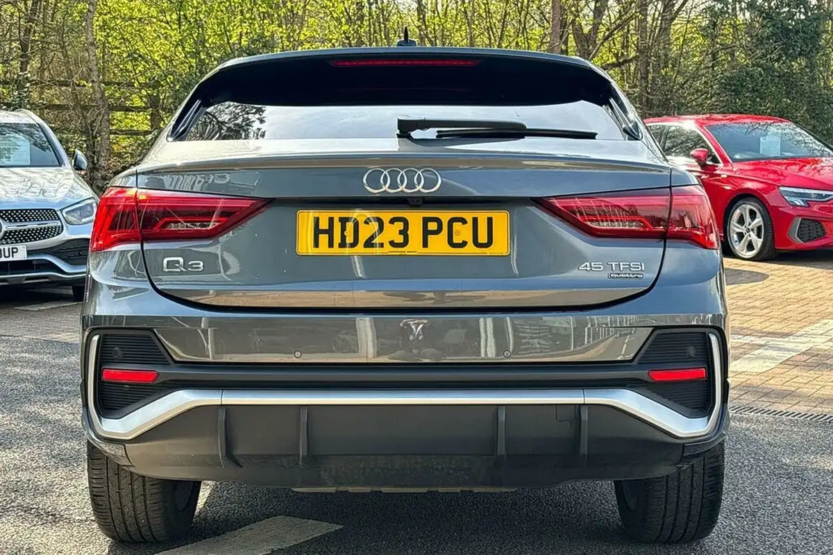 2023-audi-q3-20-45-tfsi-s-line-station-wagon-big-6