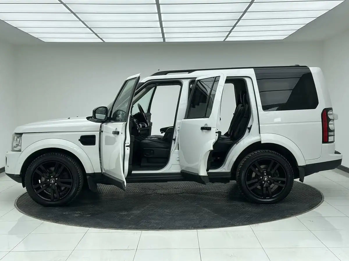 2016-land-rover-discovery-4-30-sd-v6-hse-big-6