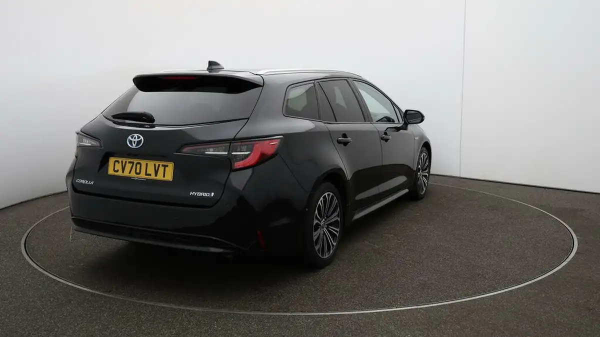 2020-toyota-corolla-18-vvt-i-design-trk-touring-sports-5d-big-56