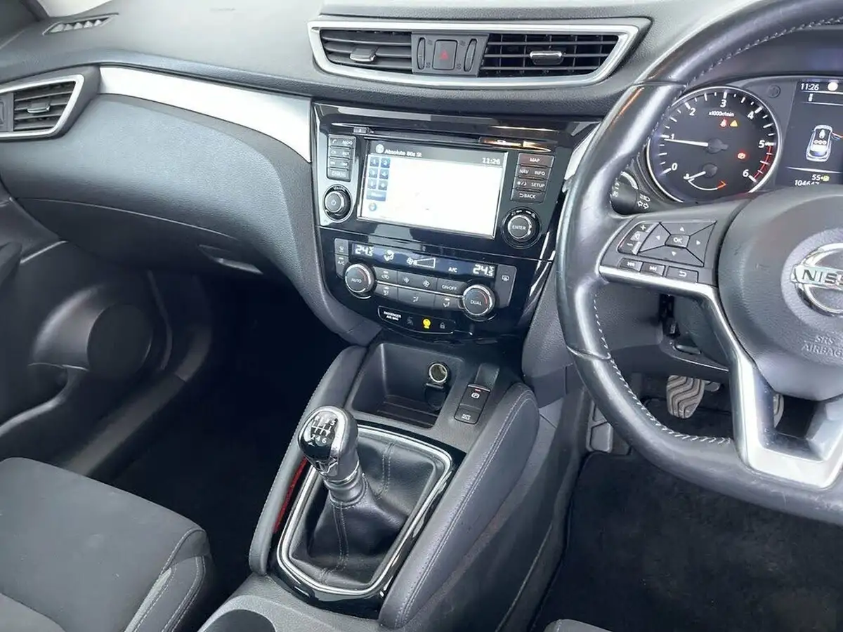 2017-nissan-qashqai-16dci-n-connecta-big-44