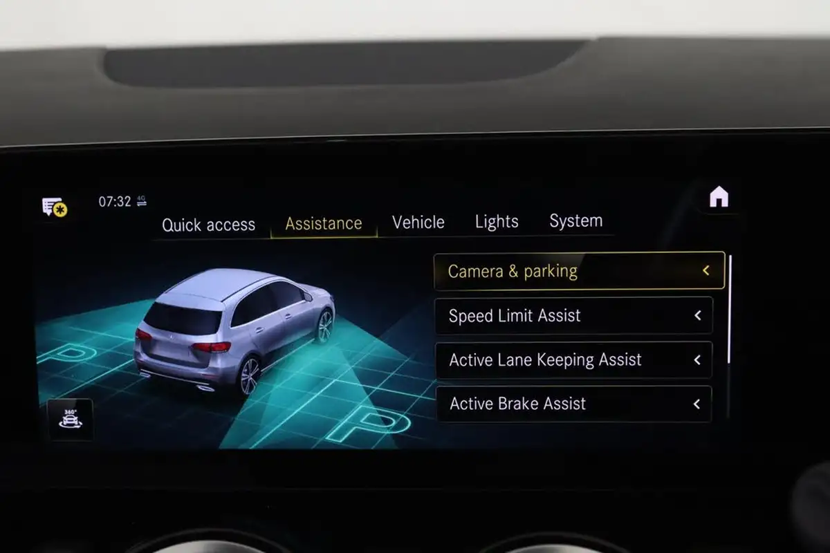 2021-mercedes-benz-b-class-13-b200-amg-line-premium-big-42