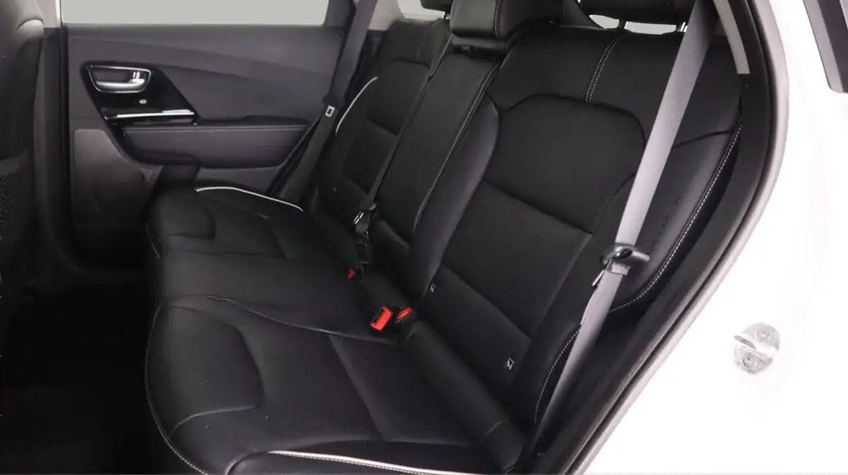 2020-kia-e-niro-ev-4-big-15