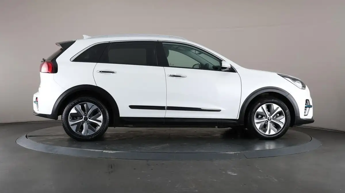 2020-kia-e-niro-ev-4-big-67