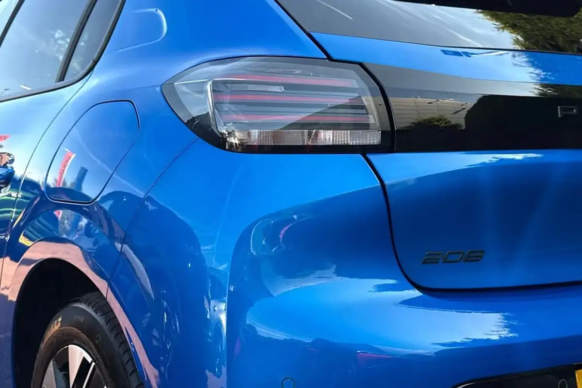 2024-peugeot-208-12-puretech-allure-big-7