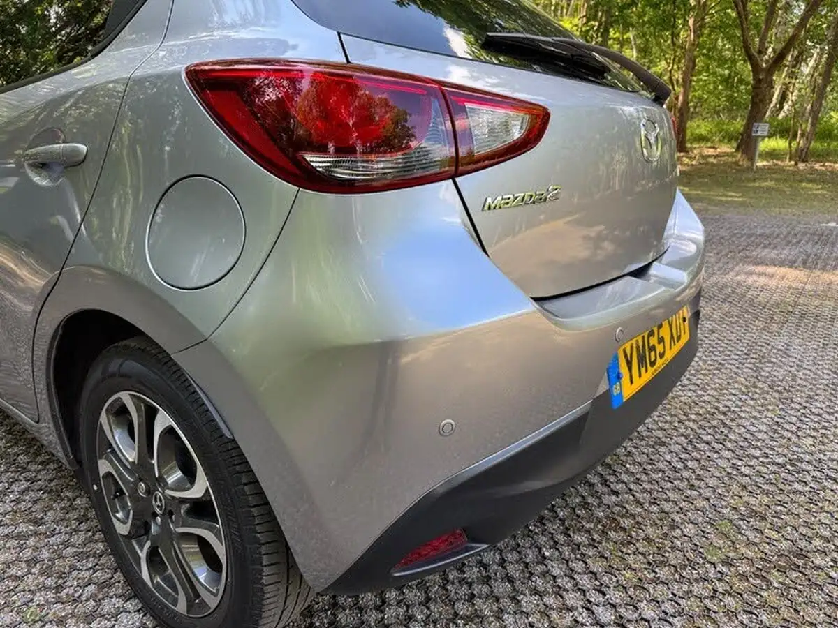 2016-mazda-mazda2-15td-sport-nav-big-45