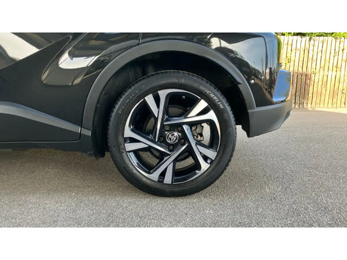 2023-toyota-c-hr-18-vvt-i-design-120bhp-big-27