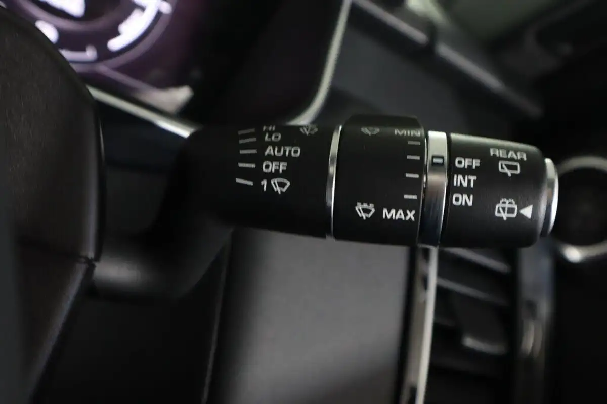 2020-land-rover-range-rover-sport-20-p400e-hse-silver-big-17