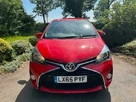 2015-toyota-yaris-10-icon-5d-small-2