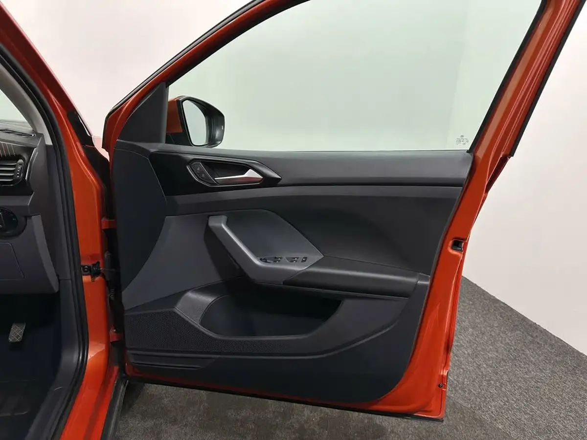 2021-volkswagen-t-cross-10-tsi-se-95ps-big-27