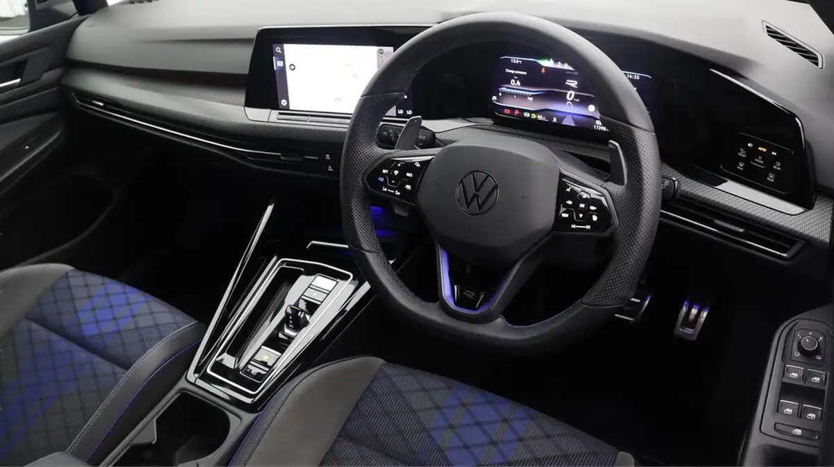 2023-volkswagen-golf-20-tsi-r-320ps-hatchback-big-9