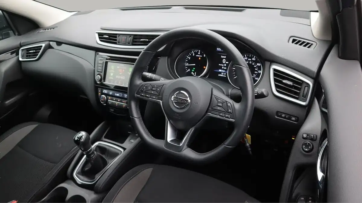 2020-nissan-qashqai-13-dig-t-acenta-premium-140ps-big-9