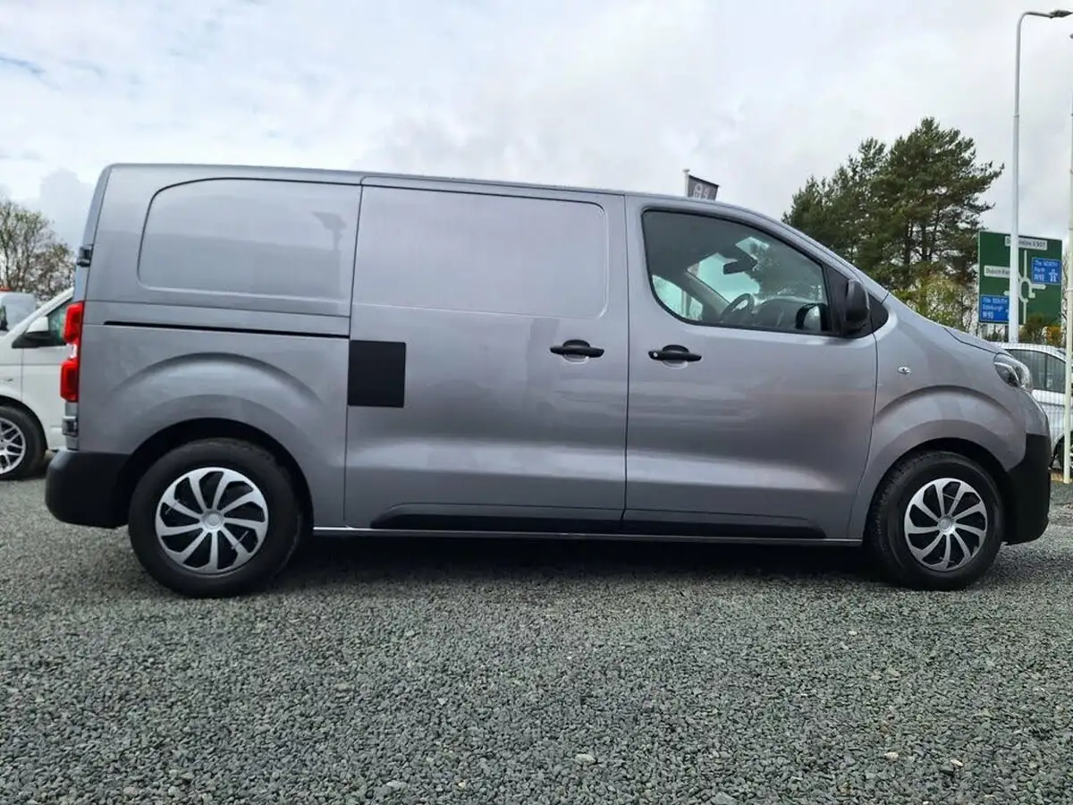 2019-toyota-proace-15d-icon-medium-big-24