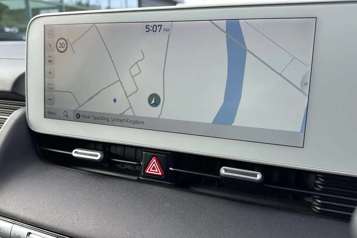 2022-hyundai-ioniq-5-e-premium-217ps-73kwh-rwd-big-45