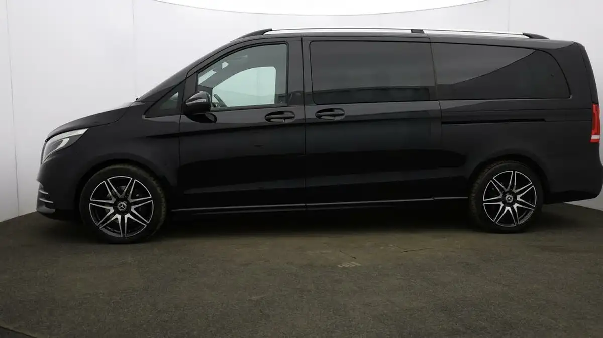 2020-mercedes-benz-v-class-20d-v300d-amg-line-extra-long-big-72
